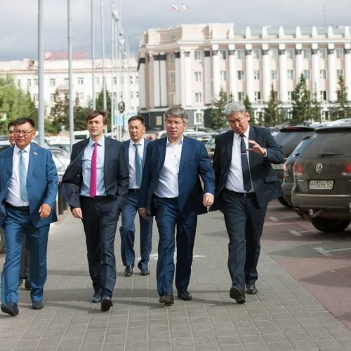 Глава Рособрнадзора рассказал, что серьезных изменений в ЕГЭ-2018 вносить не планируется