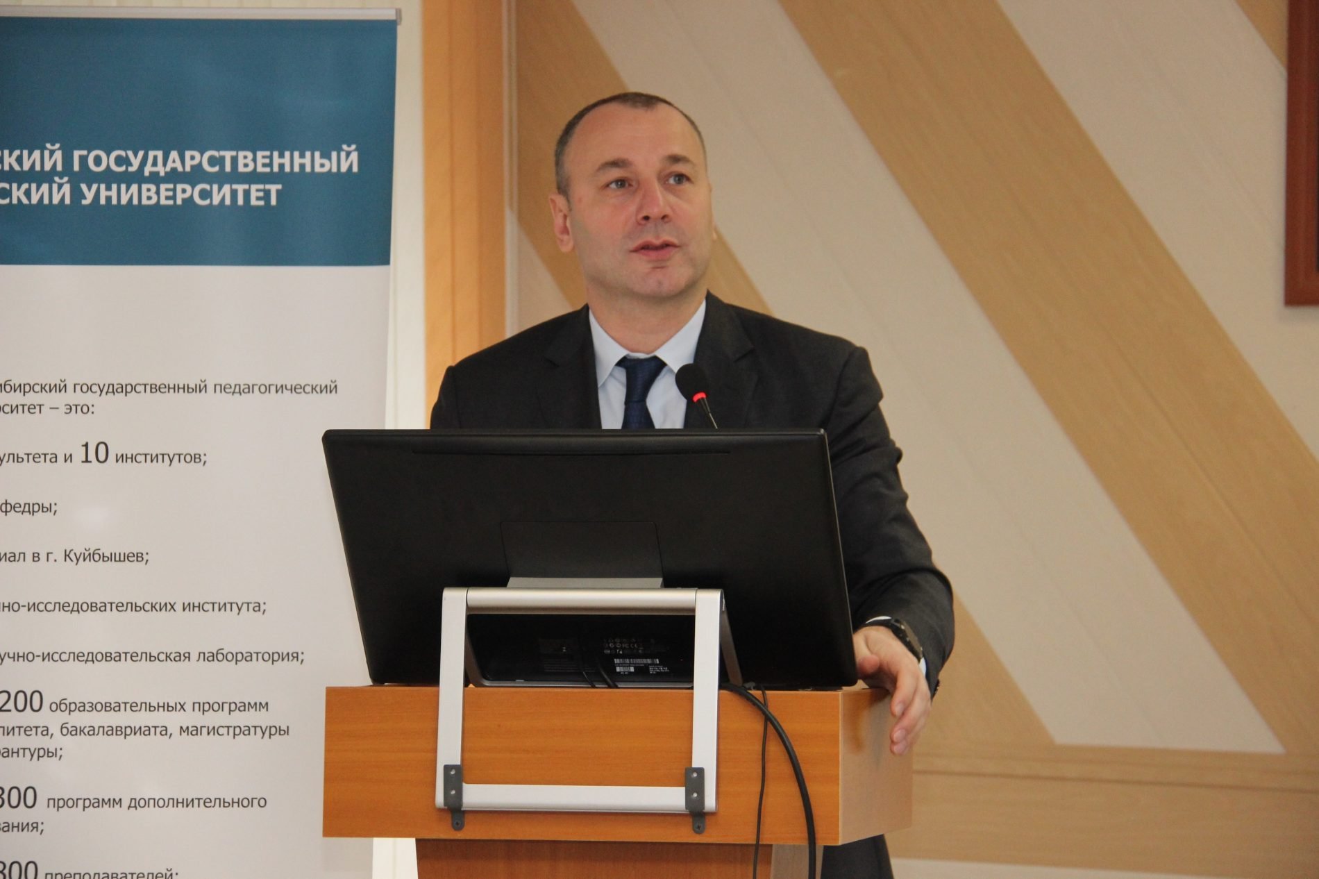 Рособрнадзор обсудил с регионами эффективность систем общественного наблюдения на ЕГЭ