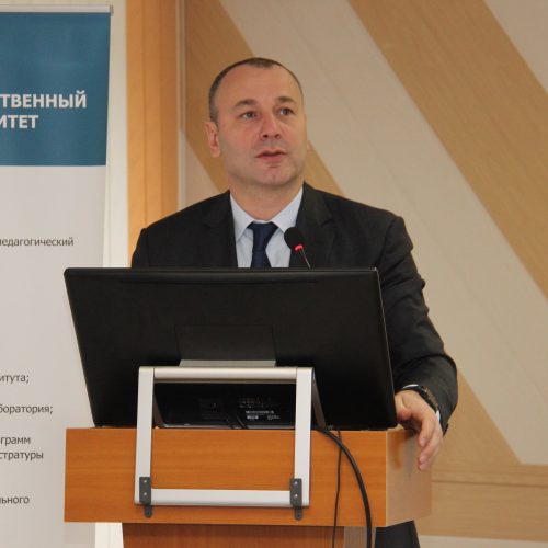 Рособрнадзор обсудил с регионами эффективность систем общественного наблюдения на ЕГЭ