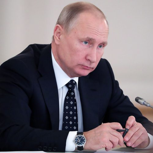 Путин пообещал, что в России сохранится бесплатное высшее образование  Подробнее на ТАСС: http://tass.ru/obschestvo/4864518