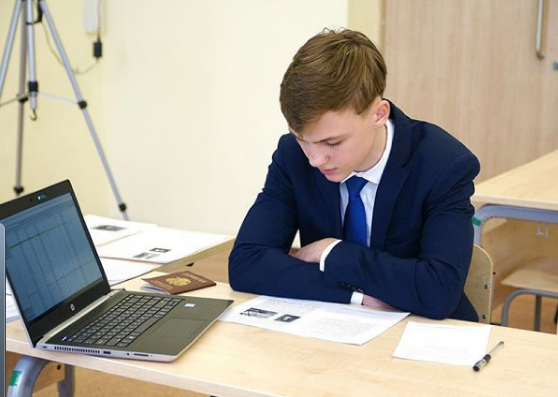 Более 77 тысяч девятиклассников сдали итоговое собеседование по русскому языку